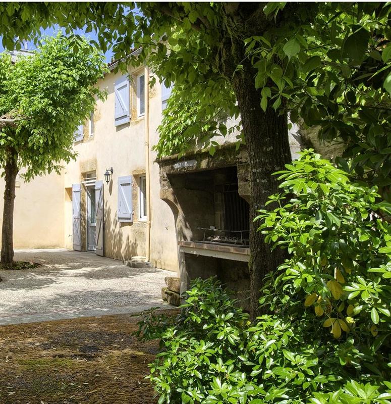 Maison - 212 m² - 7 pièces