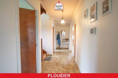 Maison - 140 m² - 8 pièces