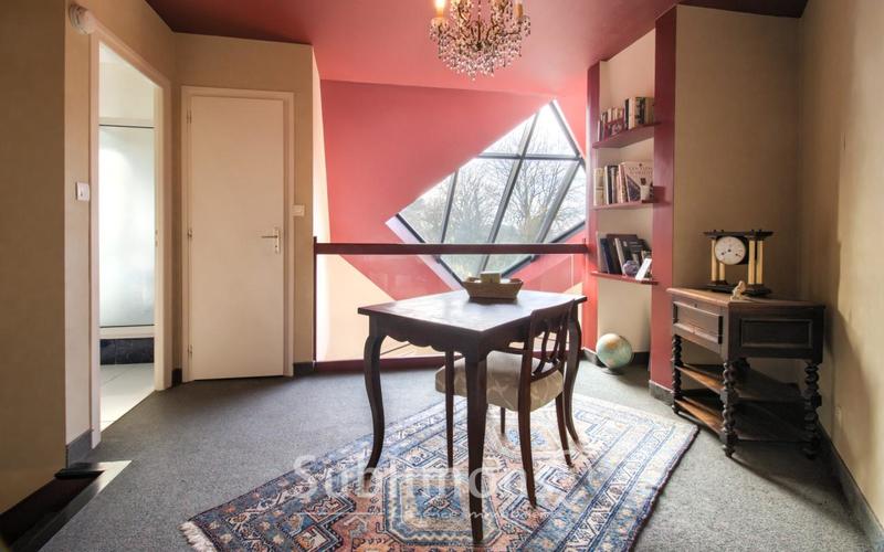 Maison traditionnelle - 205 m² - 6 pièces