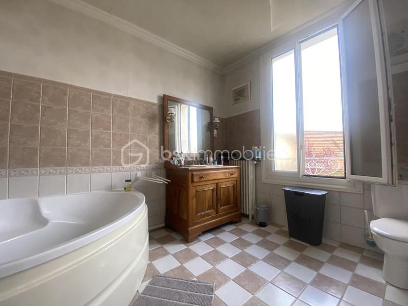 Maison en pierre - 90 m² - 5 pièces