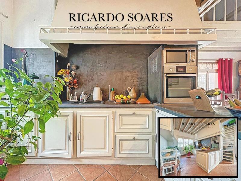 Villa - 306 m² - 10 pièces