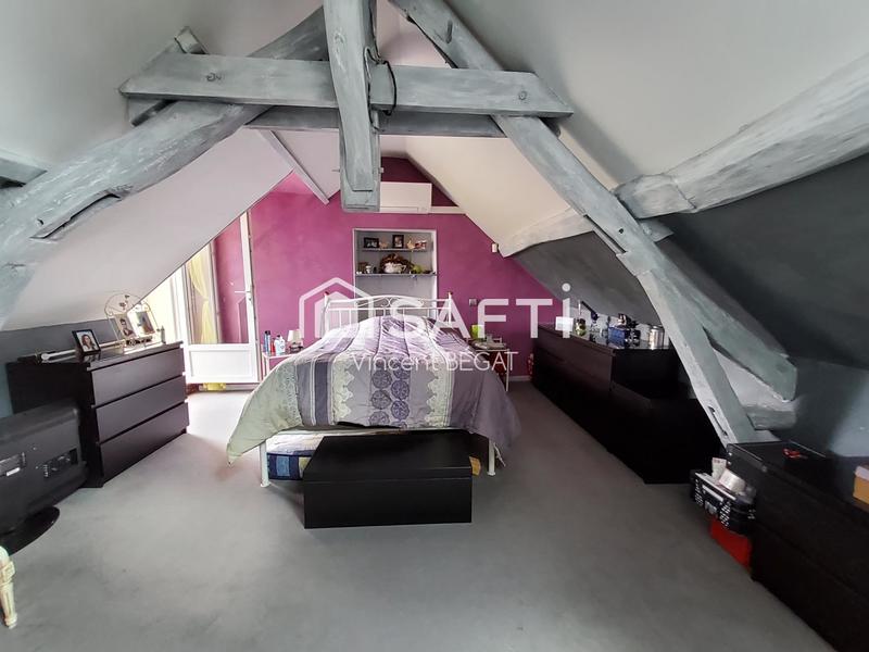 Maison - 95 m² - 6 pièces