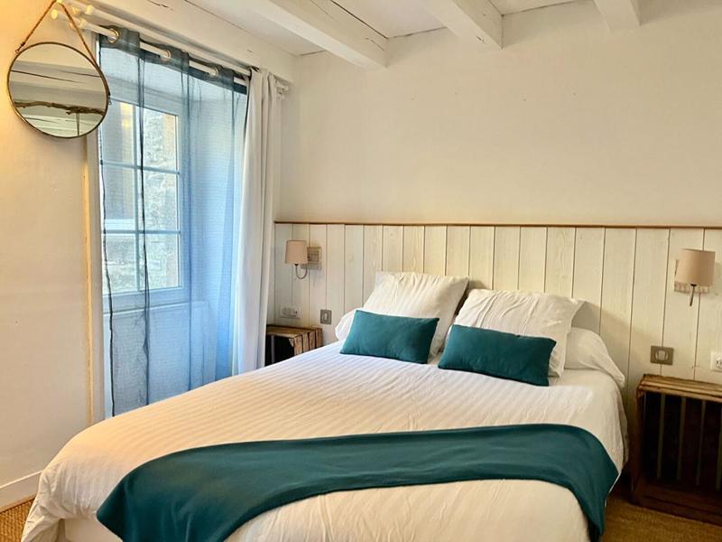 Maison - 230 m² - 13 pièces