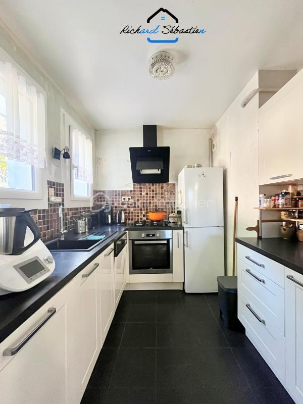 Maison de ville - 250 m² - 10 pièces