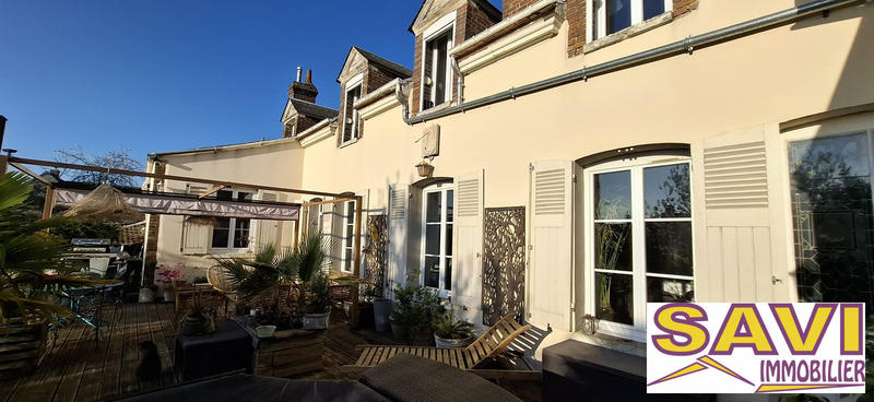 Maison ancienne - 210 m² - 9 pièces