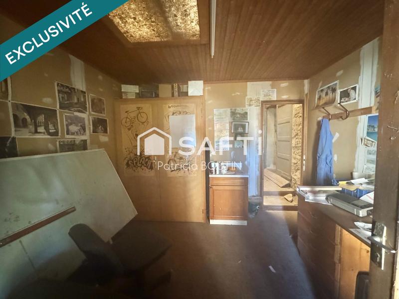 Maison - 215 m² - 5 pièces