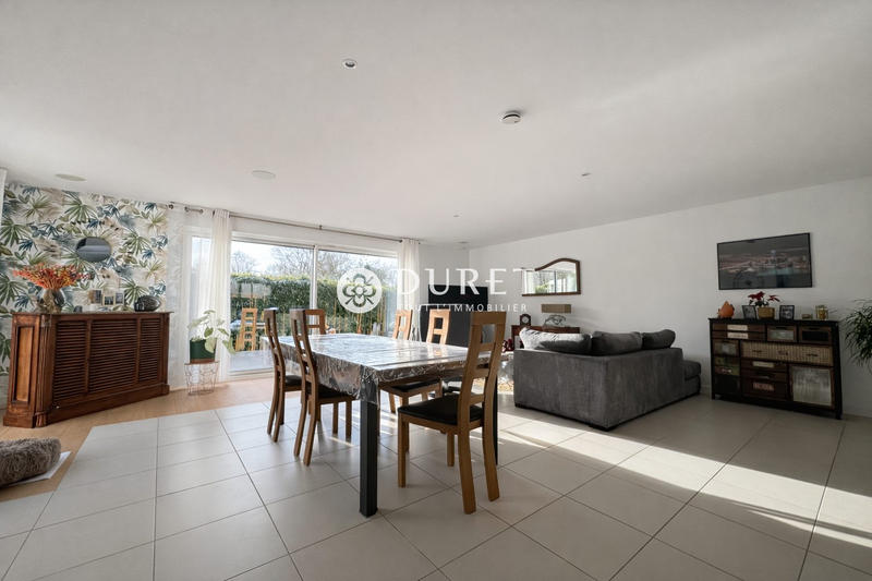 Maison contemporaine - 144 m² - 5 pièces