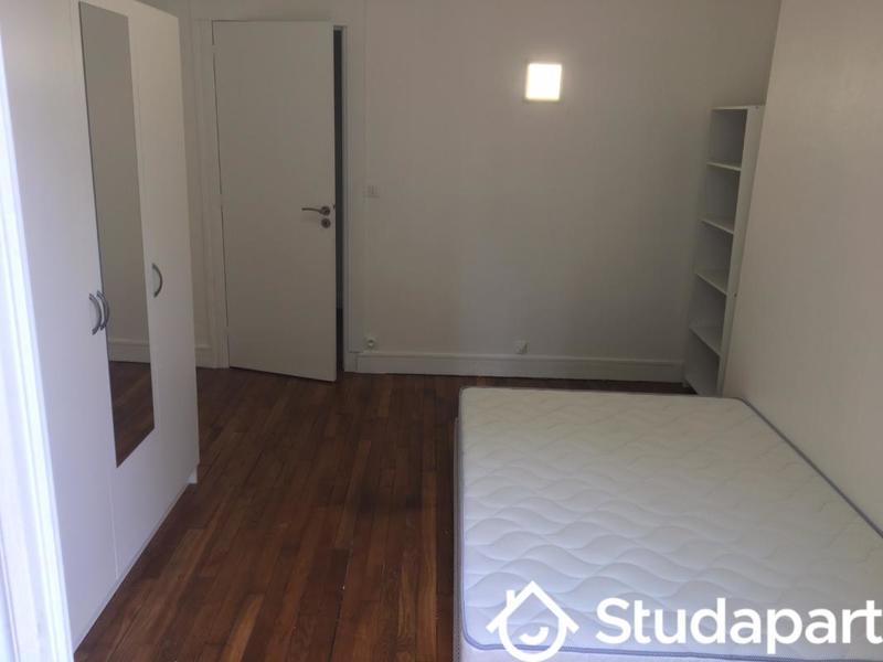 Chambre - 12 m² - 1 pièce