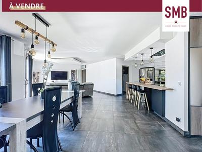 Maison - 170 m² - 6 pièces