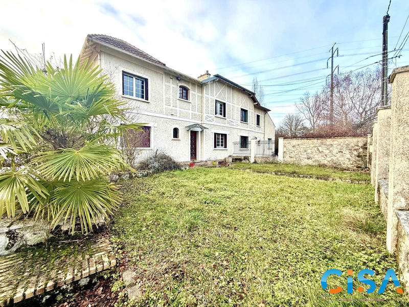 Maison - 121 m² - 6 pièces