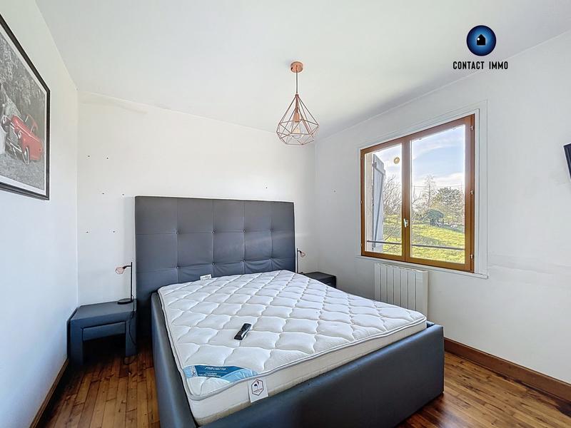 Maison - 210 m² - 10 pièces