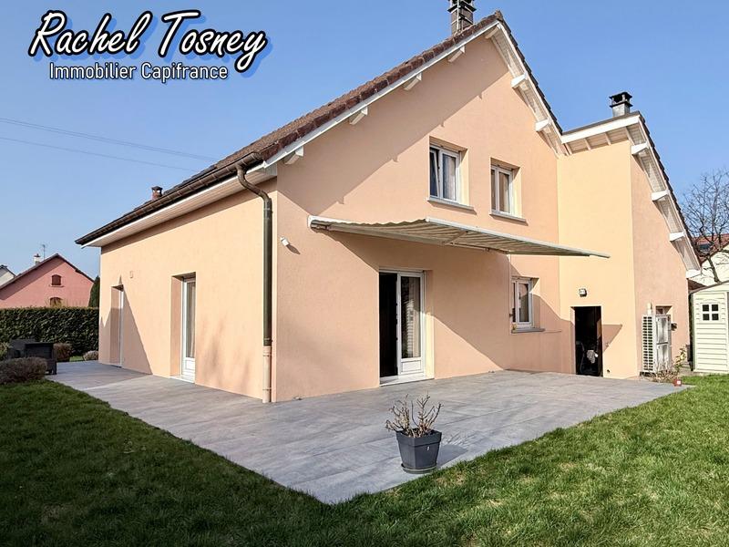 Maison - 137 m² - 7 pièces