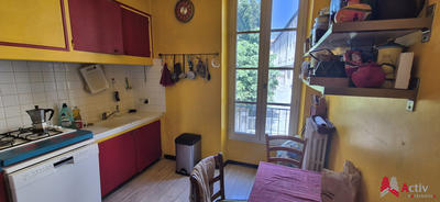 Appartement - 90 m² - 3 pièces