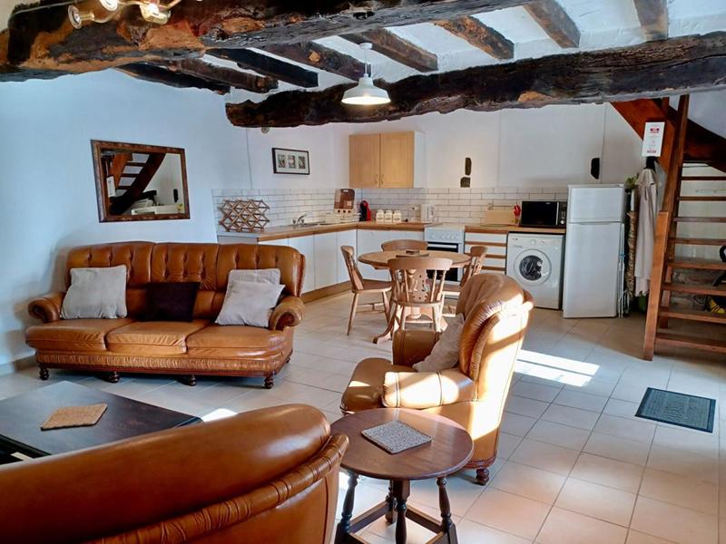 Maison - 208 m² - 11 pièces