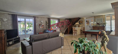 Maison ancienne - 183 m² - 6 pièces