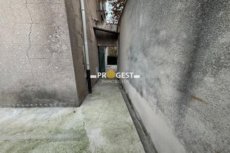 Appartement - 80 m² - 4 pièces