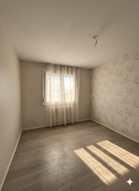 Appartement - 98 m² - 5 pièces