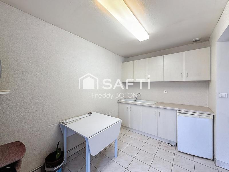 Local commercial - 187 m² - 4 pièces