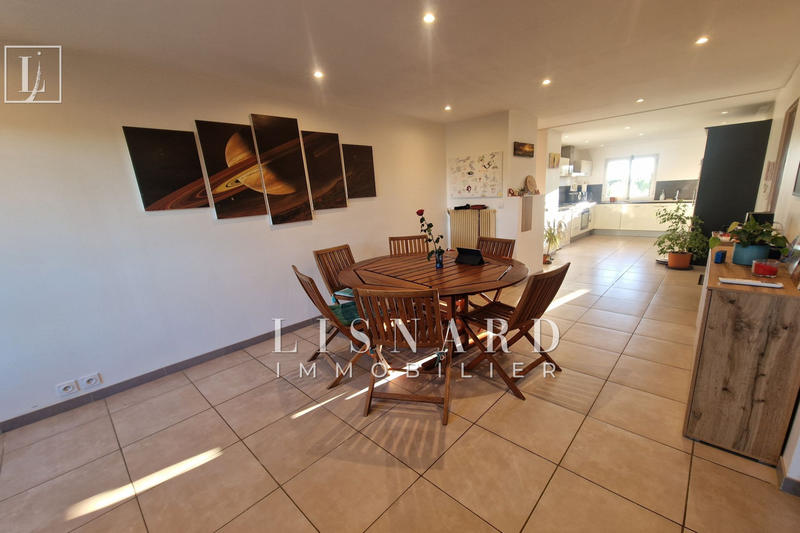 Appartement - 76 m² - 4 pièces