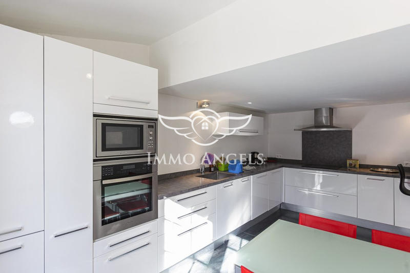 Mas - 320 m² - 10 pièces