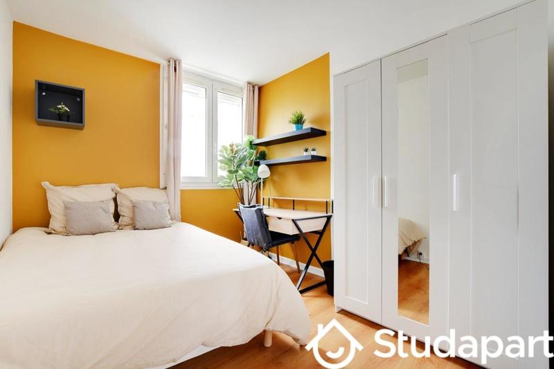 Chambre - 10 m² - 1 pièce