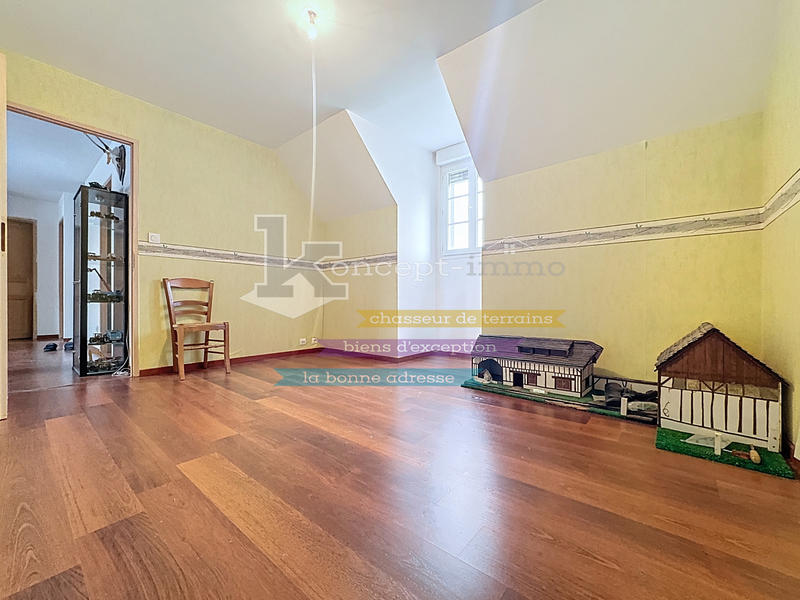 Maison - 142 m² - 6 pièces