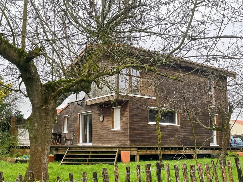 Maison - 100 m² - 4 pièces