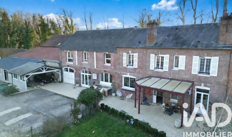 Maison - 350 m² - 5 pièces