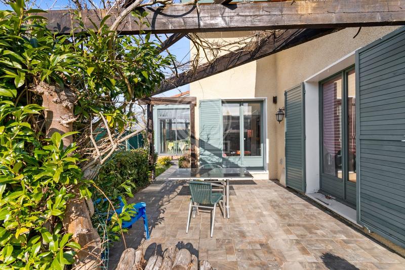 Maison ancienne - 220 m² - 7 pièces