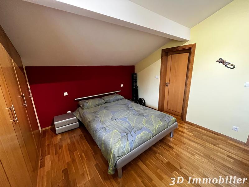 Maison - 255 m² - 7 pièces