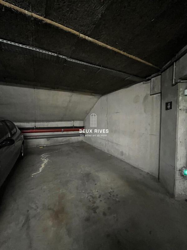 Parking / Garage - 15 m²