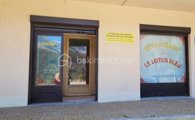 Appartement - 181 m² - 6 pièces