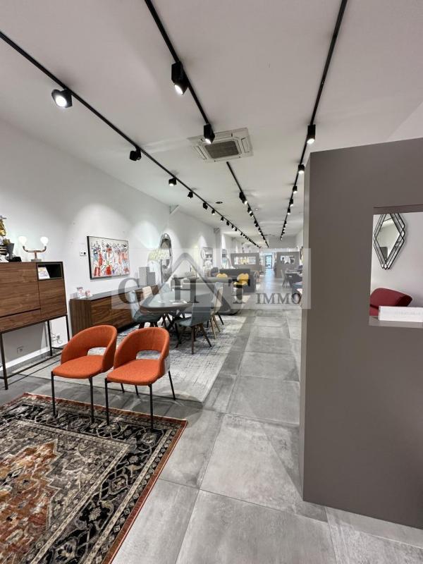 Local commercial - 380 m²