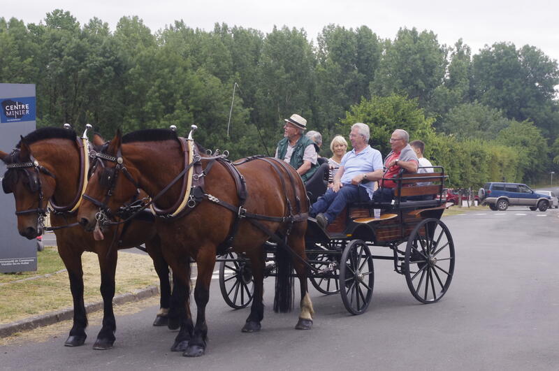 Vide-greniers, brocante, marché artisanal