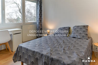 Chambre - 11 m² - 4 pièces
