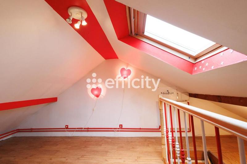 Maison - 117 m² - 8 pièces