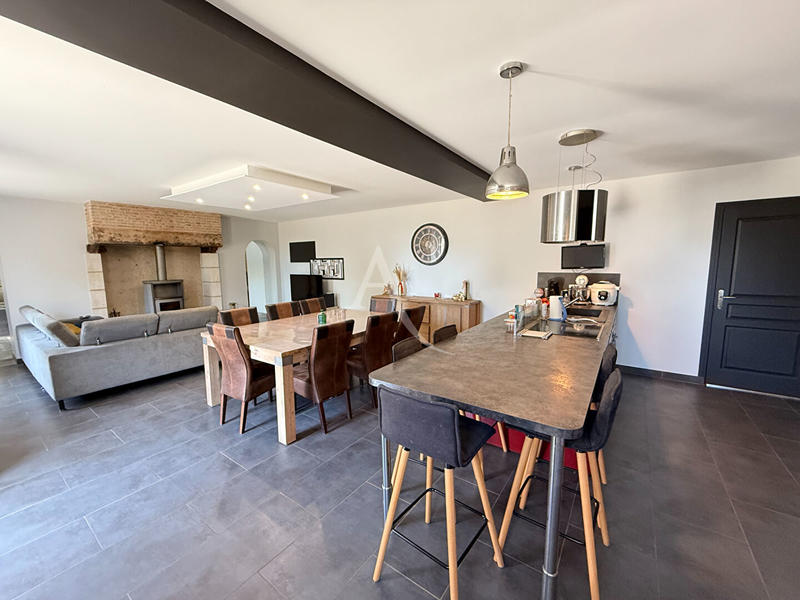 Maison - 193 m² - 7 pièces