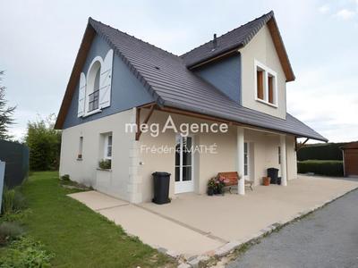 Maison - 137 m² - 6 pièces
