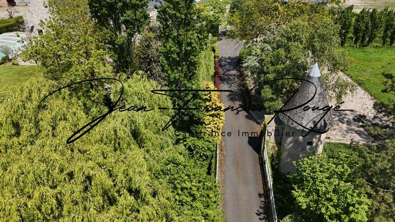 Maison - 515 m² - 19 pièces