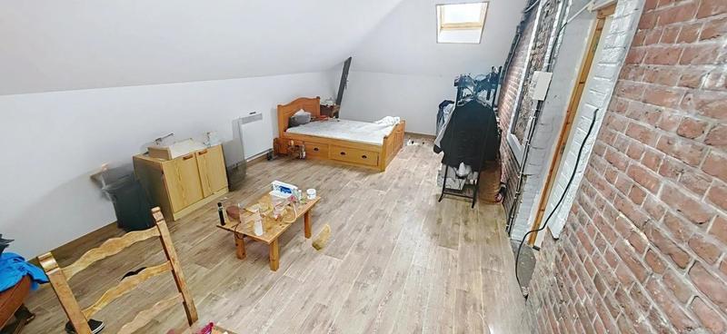 Maison - 350 m² - 12 pièces