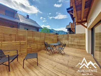 Maison - 90 m² - 5 pièces