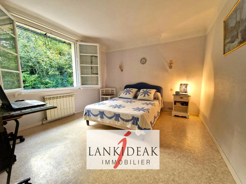 Maison - 104 m² - 4 pièces