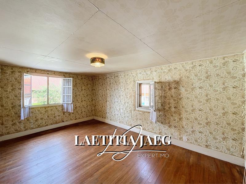 Maison - 196 m² - 8 pièces