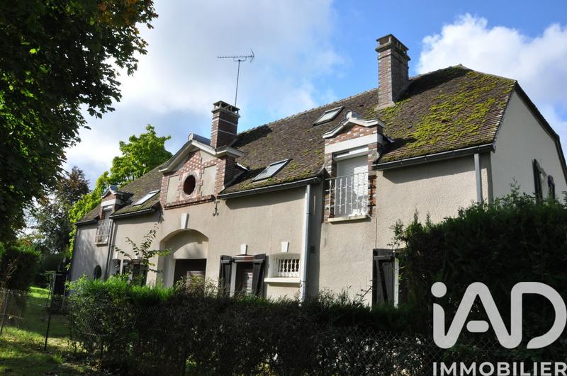 Maison - 280 m² - 9 pièces