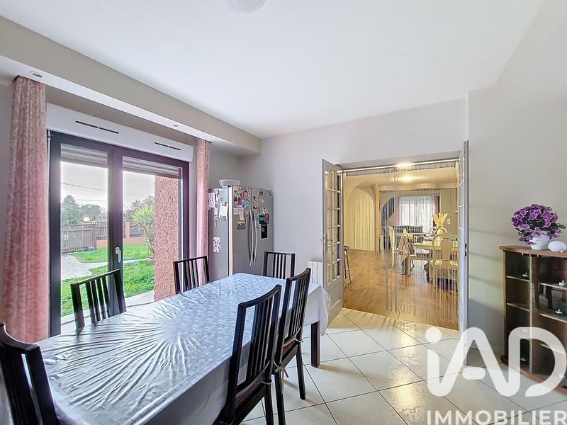 Maison - 217 m² - 8 pièces