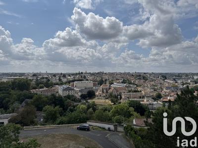 Appartement - 106 m² - 6 pièces