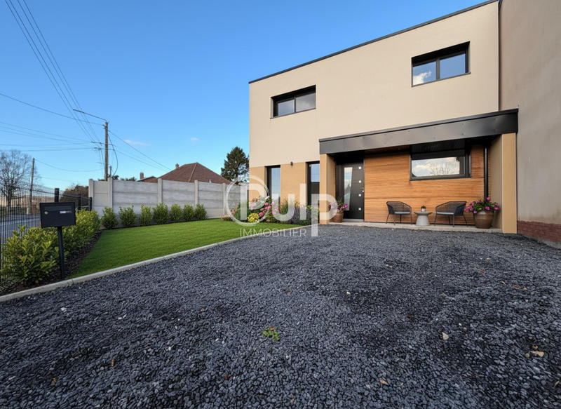 Maison - 91 m² - 6 pièces