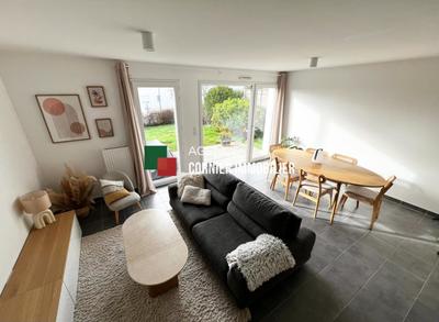 Pavillon - 84 m² - 4 pièces