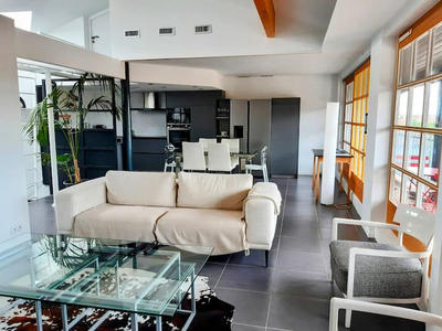 Appartement - 106 m² - 4 pièces