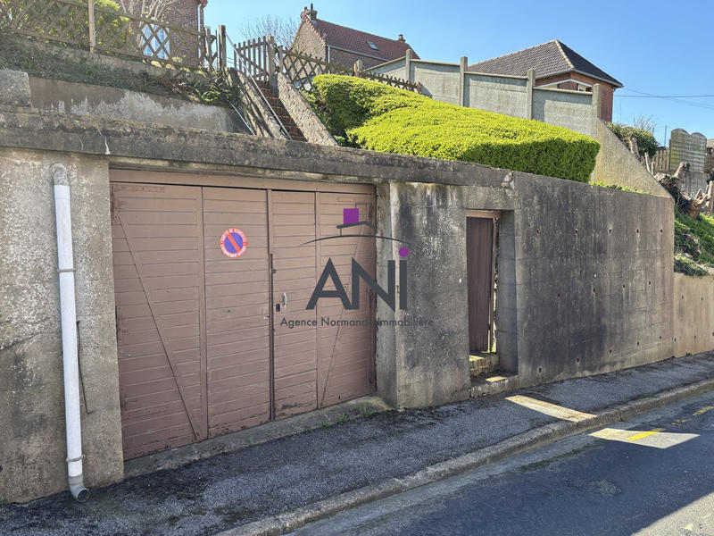 Parking / Garage - 66 m²